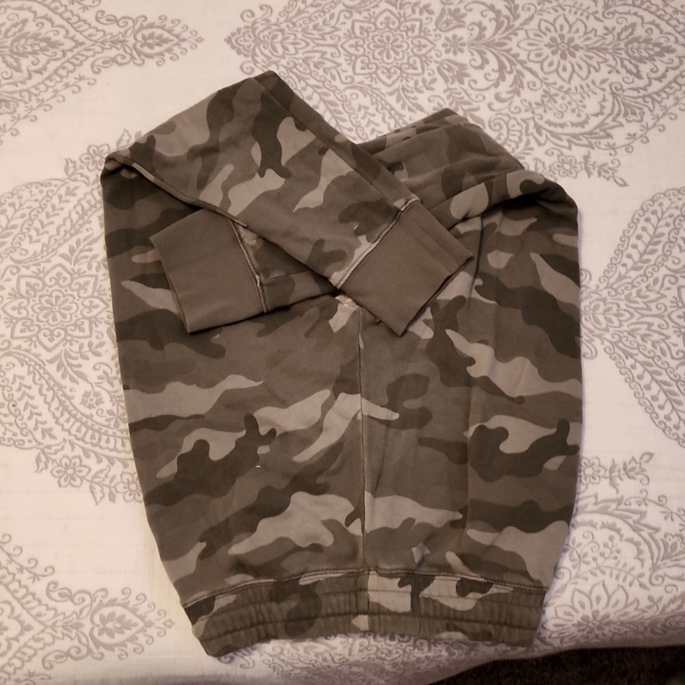 Pants - Picture 3 of 5